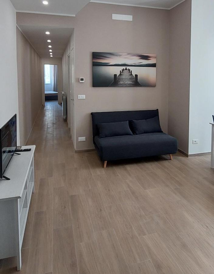 Fiumara Mall Apartment Генуя Экстерьер фото